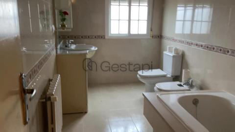 EDIFICIO CON GRAN POTENCIAL EN SAN VICENTE DO GROVE